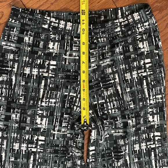 Courtenay Gray/ Black block patch high waste/ wide legs pants - Size medium Tall - Picture 8 of 11